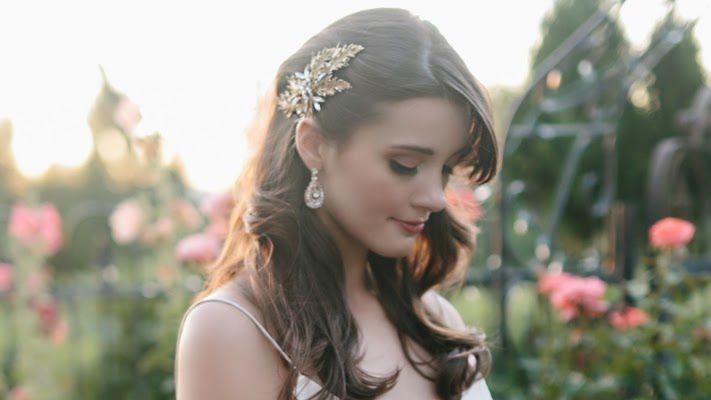 Lovely Wedding Accessories to Make Everyone Shine